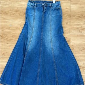 MaxAzria BCBG Denim Mermaid Skirt 29